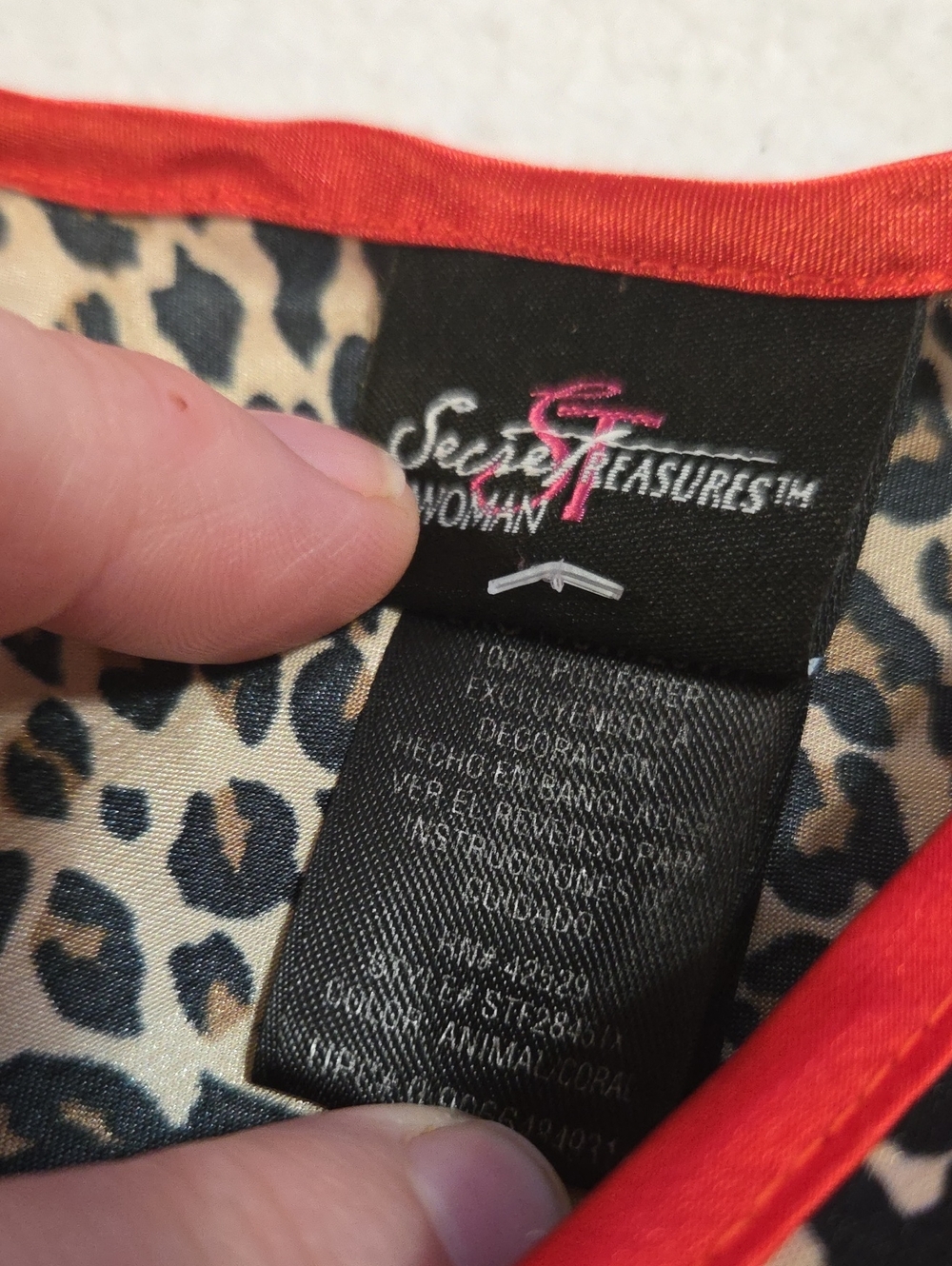 SECRET TREASURES WOMAN LINGERIE - Picture 2 of 3